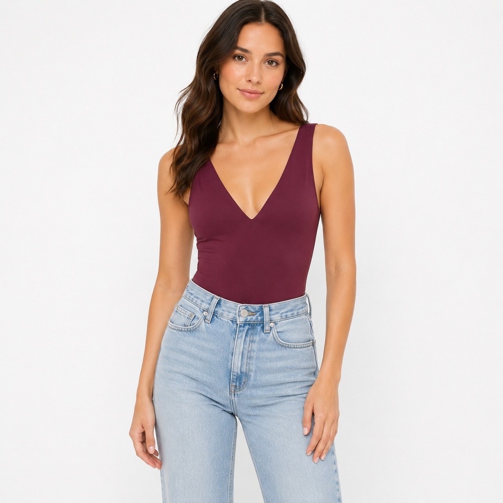 Babaton Aritzia Contour V Neck Thong Bodysuit Burgundy XS Snap Closure
